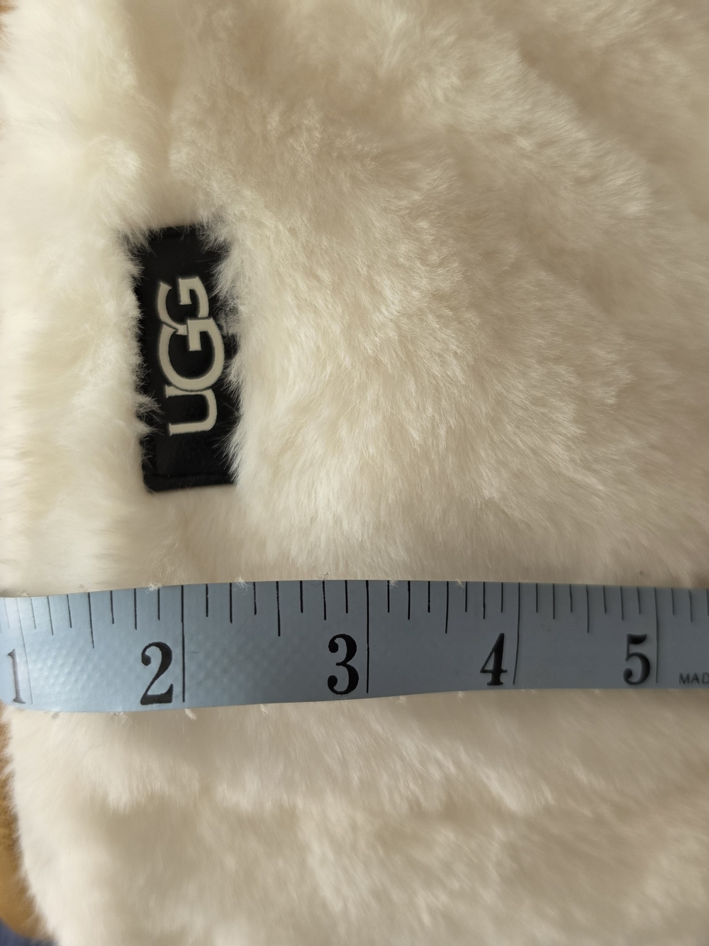 UGG Polar Lap Desk in Tan and Cream - Picture 5 of 9